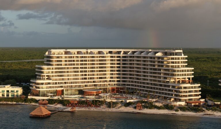 The St. Regis Costa Mujeres Resort, un refinado enclave entre la tierra y el mar en México