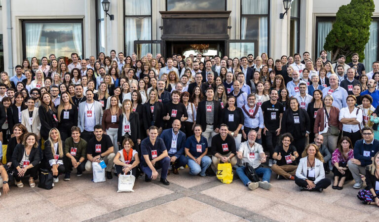 Travel Services celebra 25 años acompañando historias de viaje